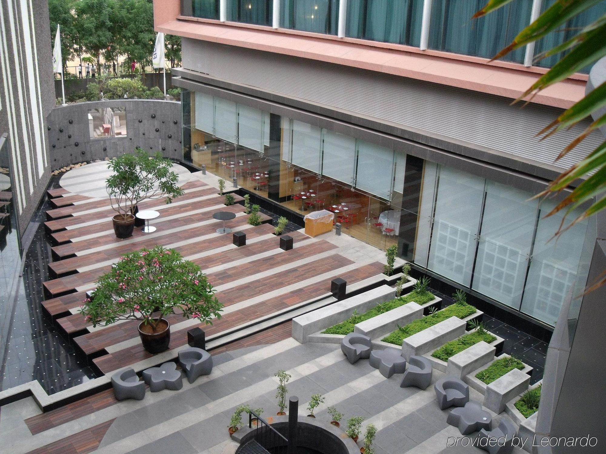 The Oterra Hotel Bangalore Exterior photo